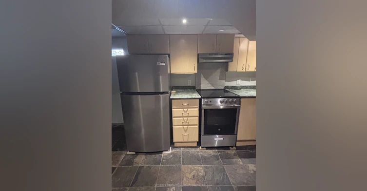 Lower-213 Shaw Street, Toronto, ON, M6J 2W7 - 7