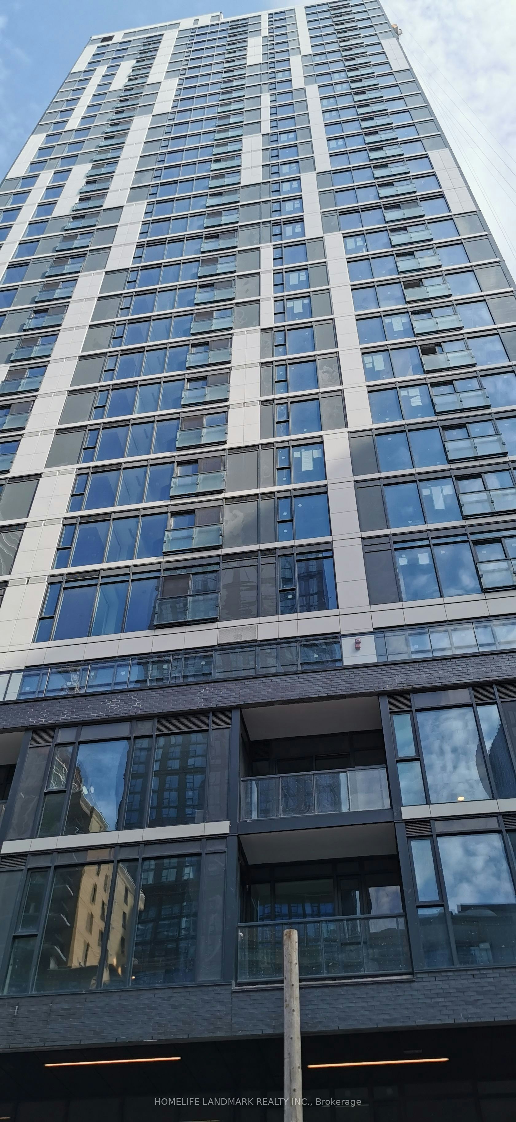 2301-65 Mutual Street, Toronto, ON, M5B 0E5 - 2
