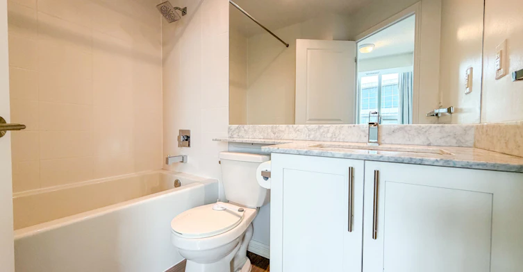 2506-125 Western Battery Road, Toronto, ON, M6K 3R8 - 11