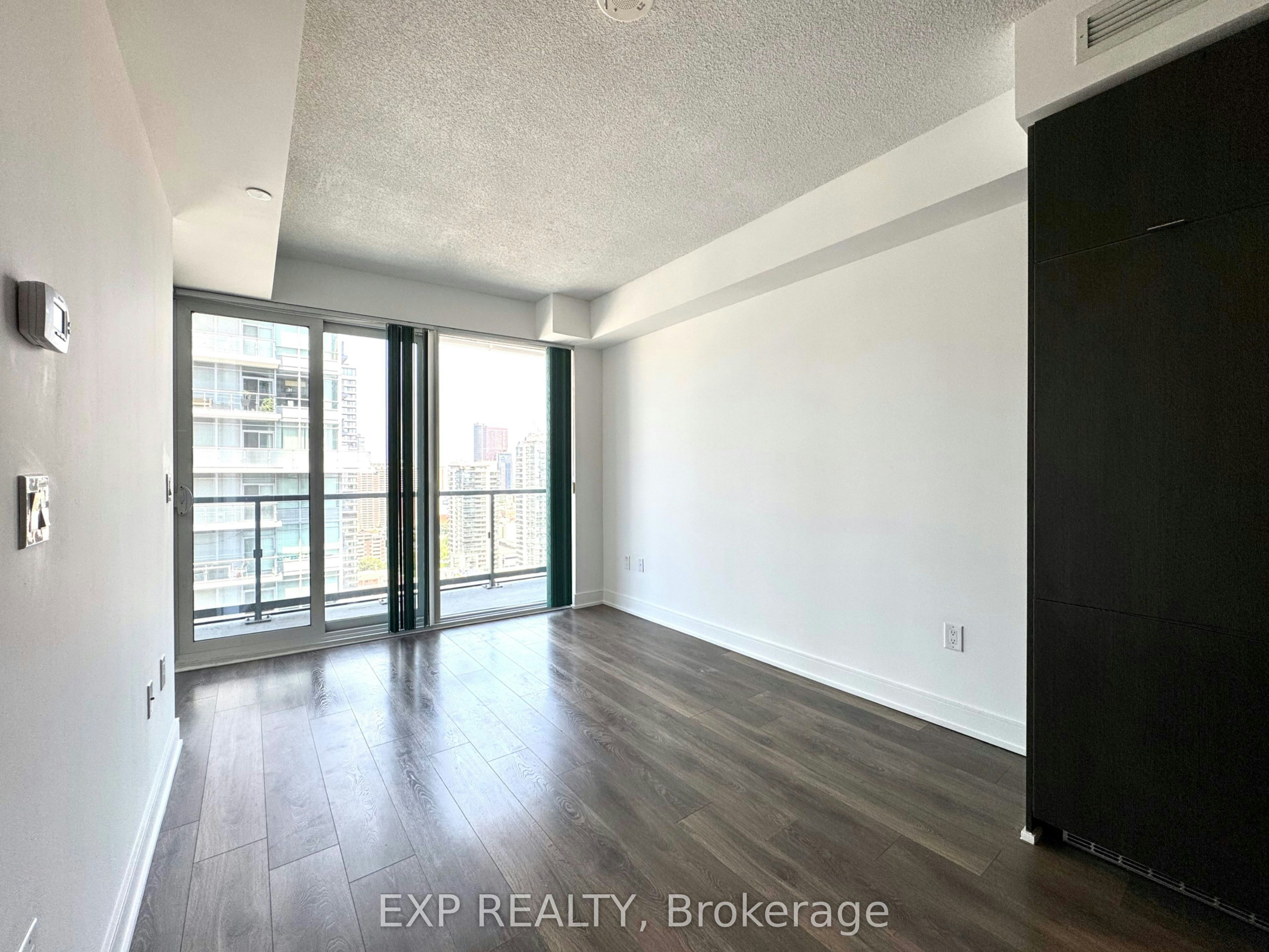 2704-89 Mcgill Street, Toronto, ON, M5B 0B1 - 2