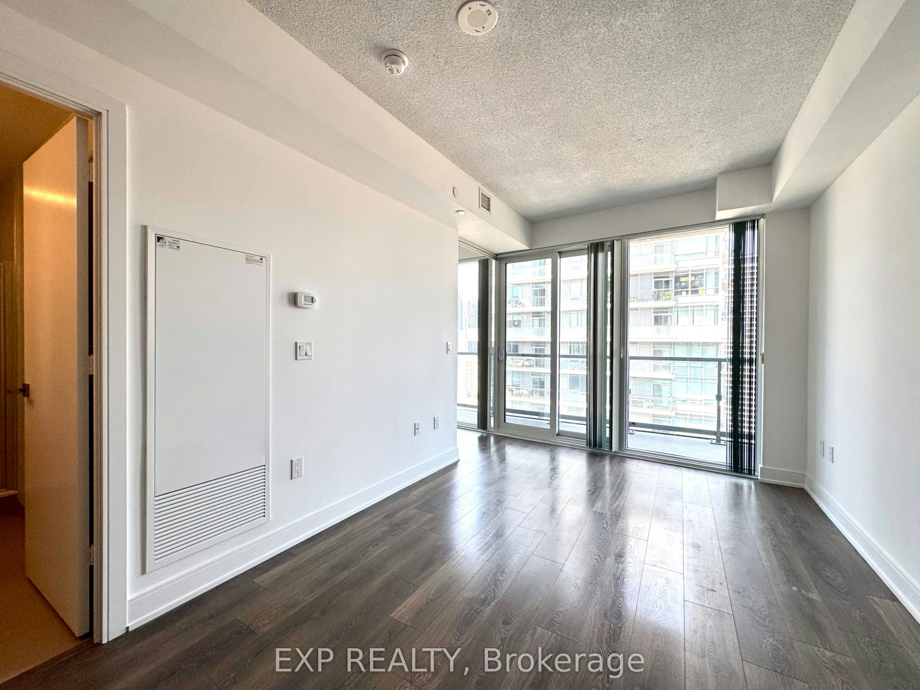 2704-89 Mcgill Street, Toronto, ON, M5B 0B1 - 3