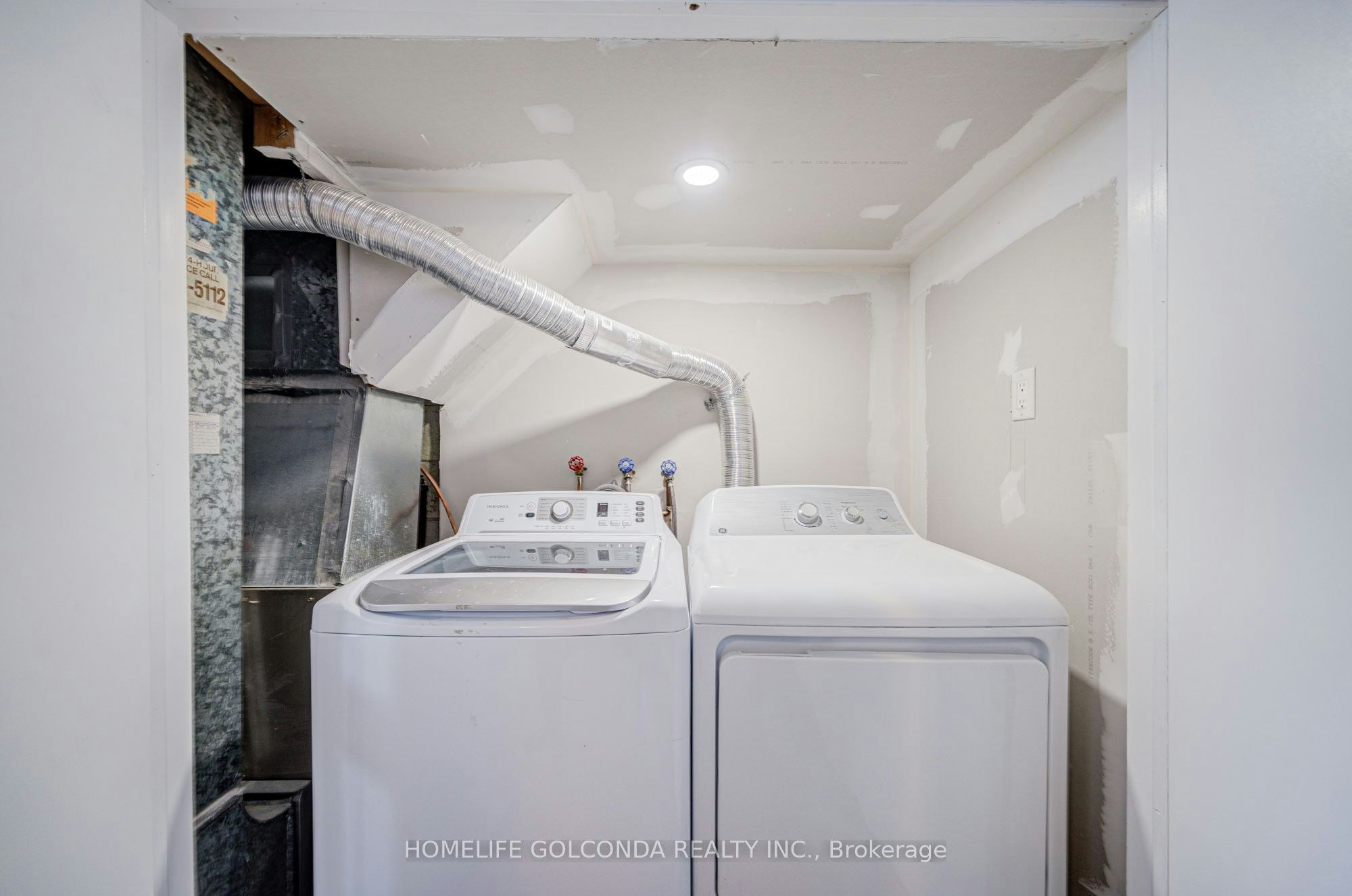 Basement-59 Wolseley Street, Toronto, ON, M5T 1A4 - 8
