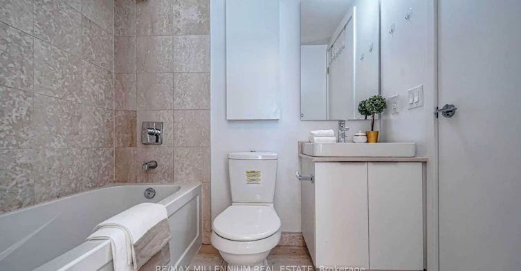 3612-14 York Street, Toronto, ON, M5J 2Z2 - 13