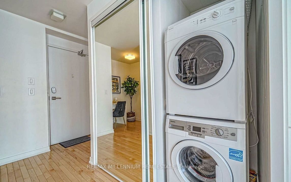 3612-14 York Street, Toronto, ON, M5J 2Z2 - 21