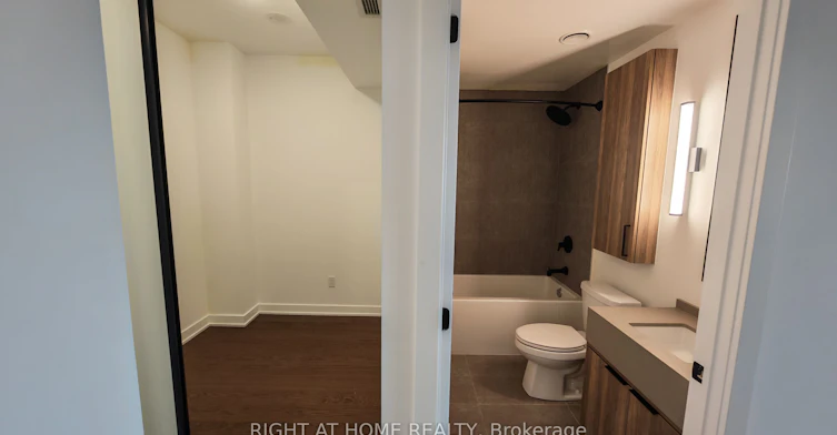 1719-89 Montclair Avenue, Toronto, ON, M5P 0A9 - 4