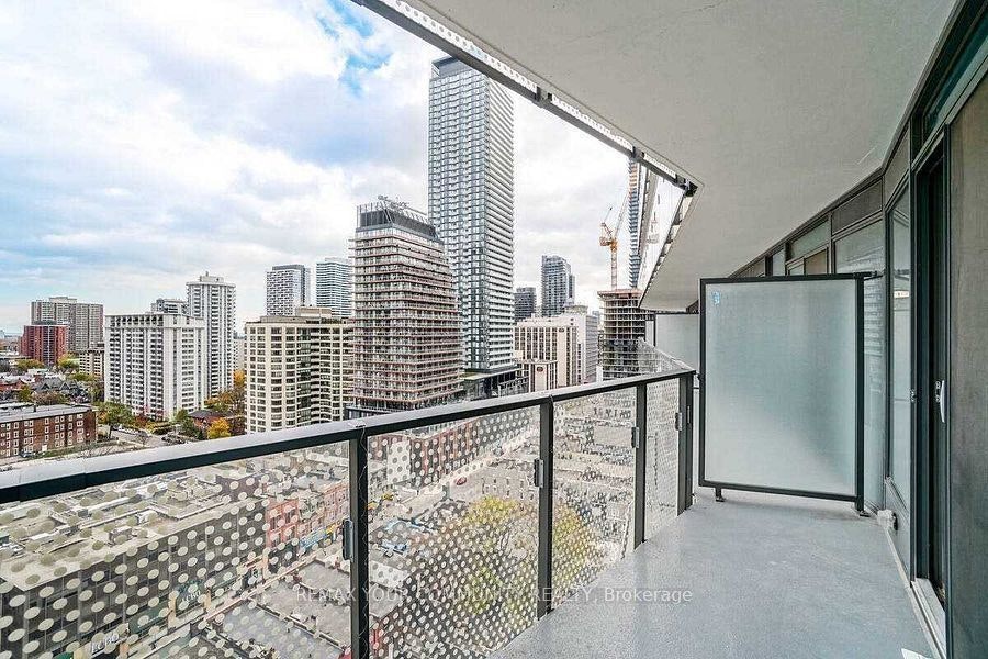 1212-11 Wellesley Street W, Toronto, ON, M4Y 0G4 - 27