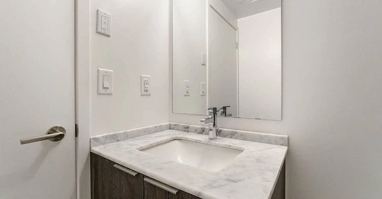 1212-11 Wellesley Street W, Toronto, ON, M4Y 0G4 - 24