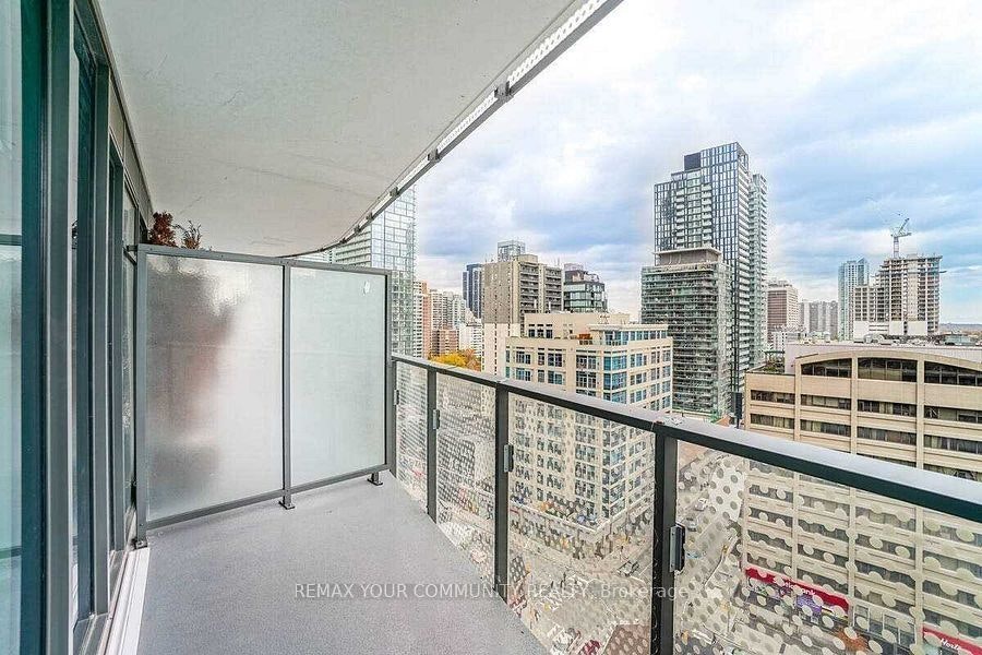 1212-11 Wellesley Street W, Toronto, ON, M4Y 0G4 - 28