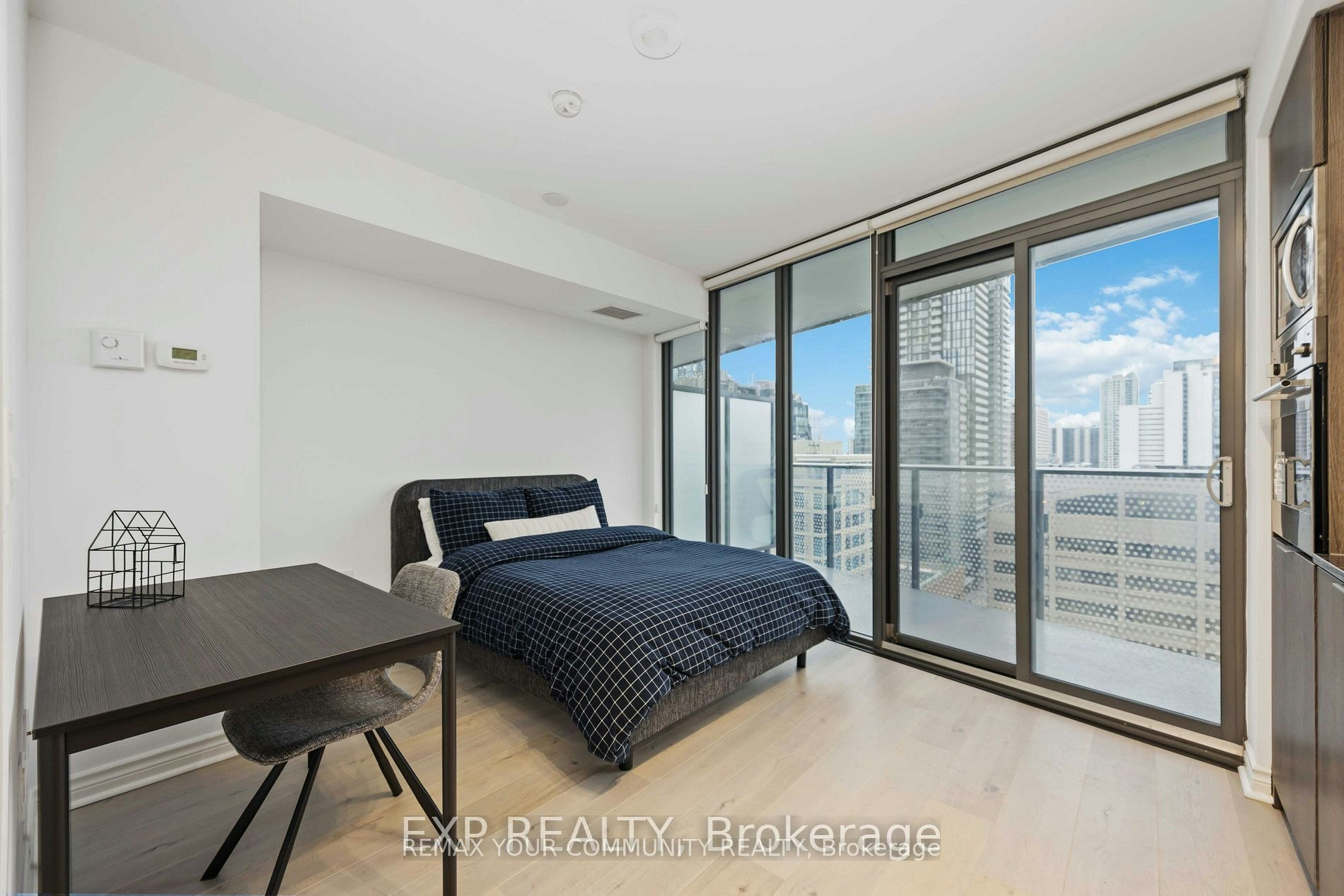 1212-11 Wellesley Street W, Toronto, ON, M4Y 0G4 - 19
