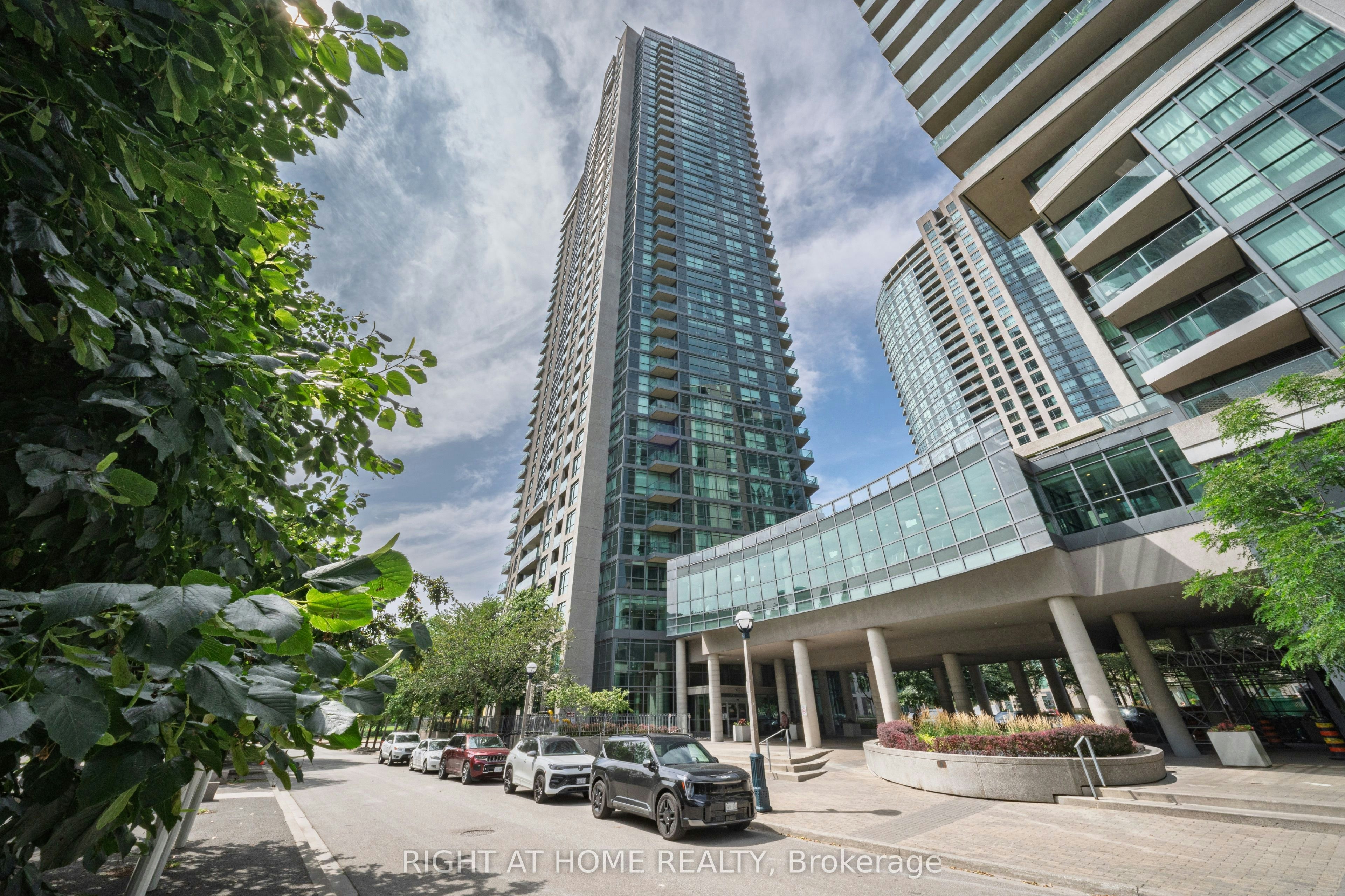 1206-215 Fort York Boulevard, Toronto, ON, M5V 4A2