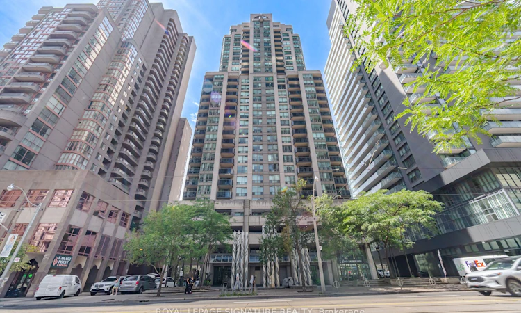 3603-750 Bay Street