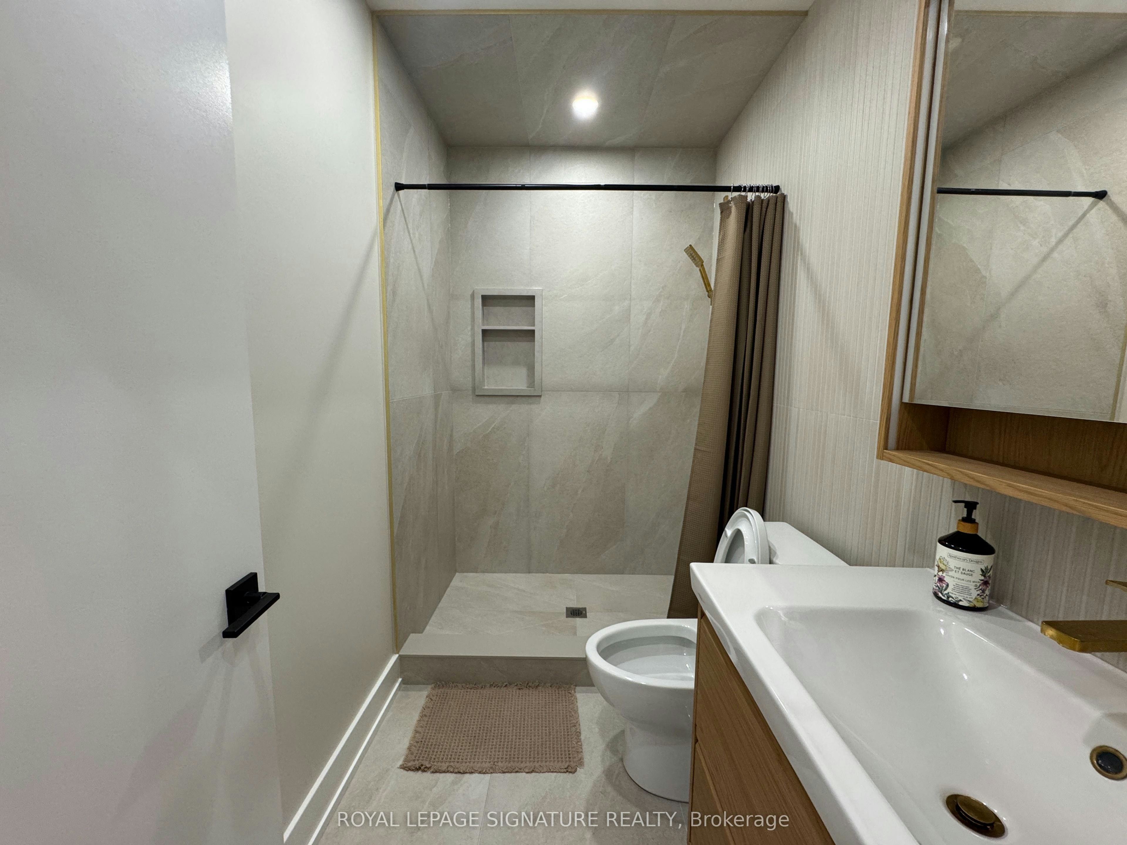 Bsmt-11 Norcross Road, Toronto, ON, M3H 2R3 - 15