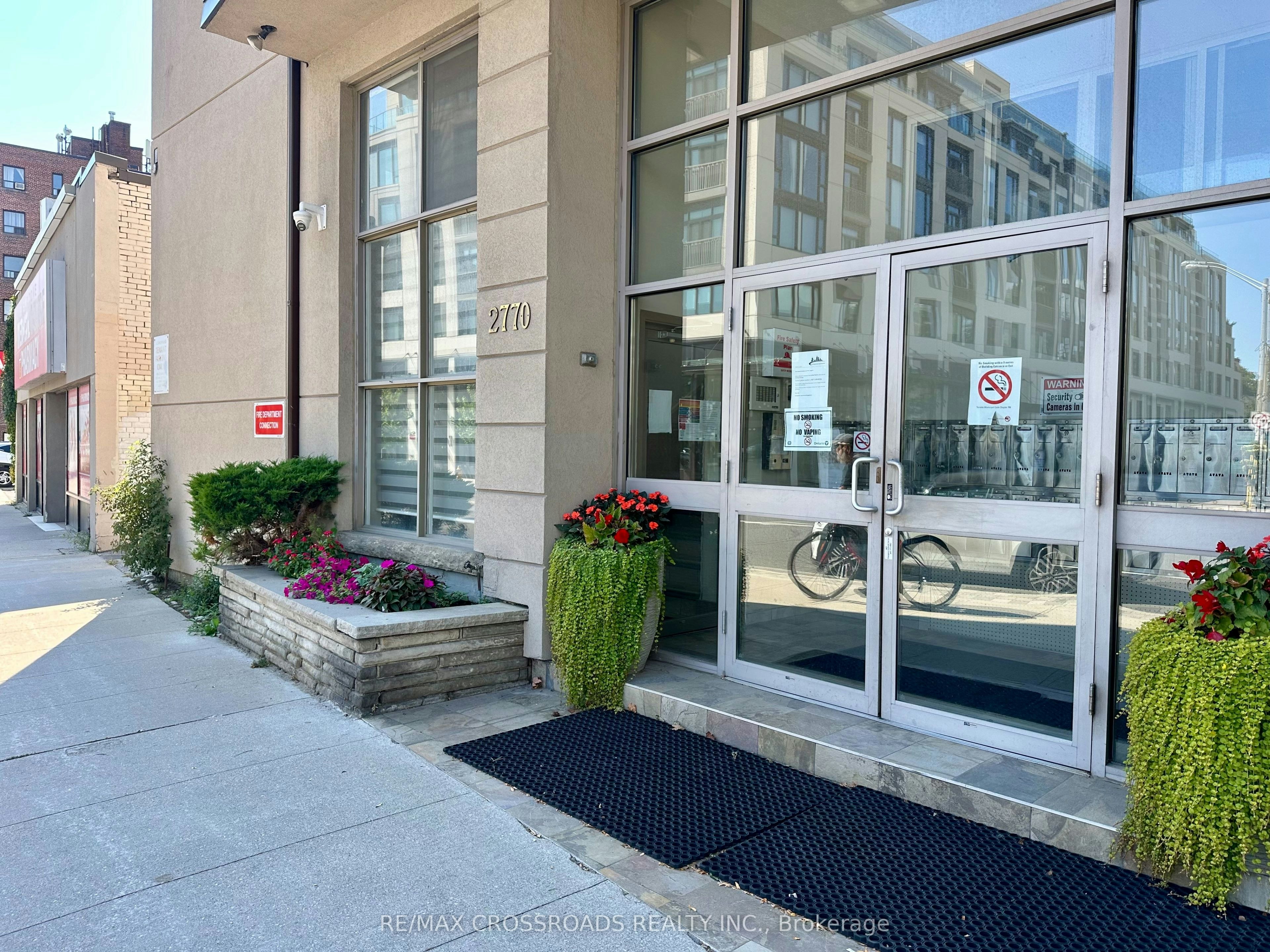 213-2770 Yonge Street, Toronto, ON, M4N 2J3 - 4