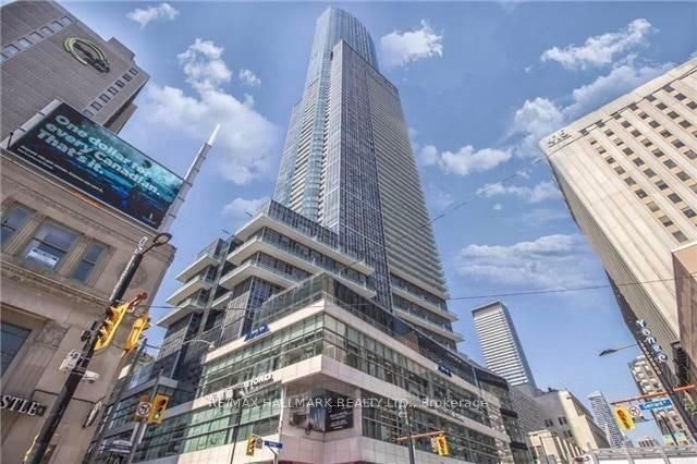6104-388 Yonge Street, Toronto, ON, M5B 0A4