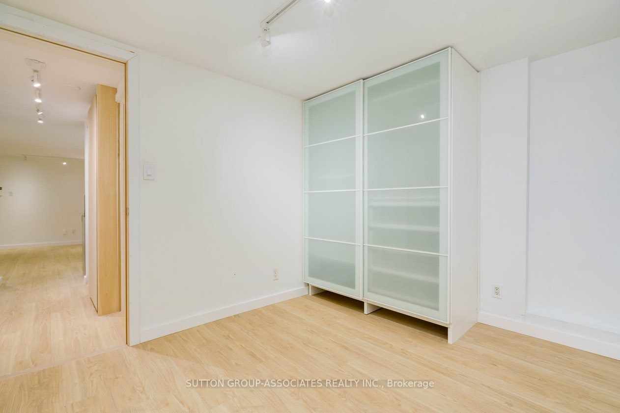 Lower-477 Brunswick Avenue, Toronto, ON, M5R 2Z6 - 9