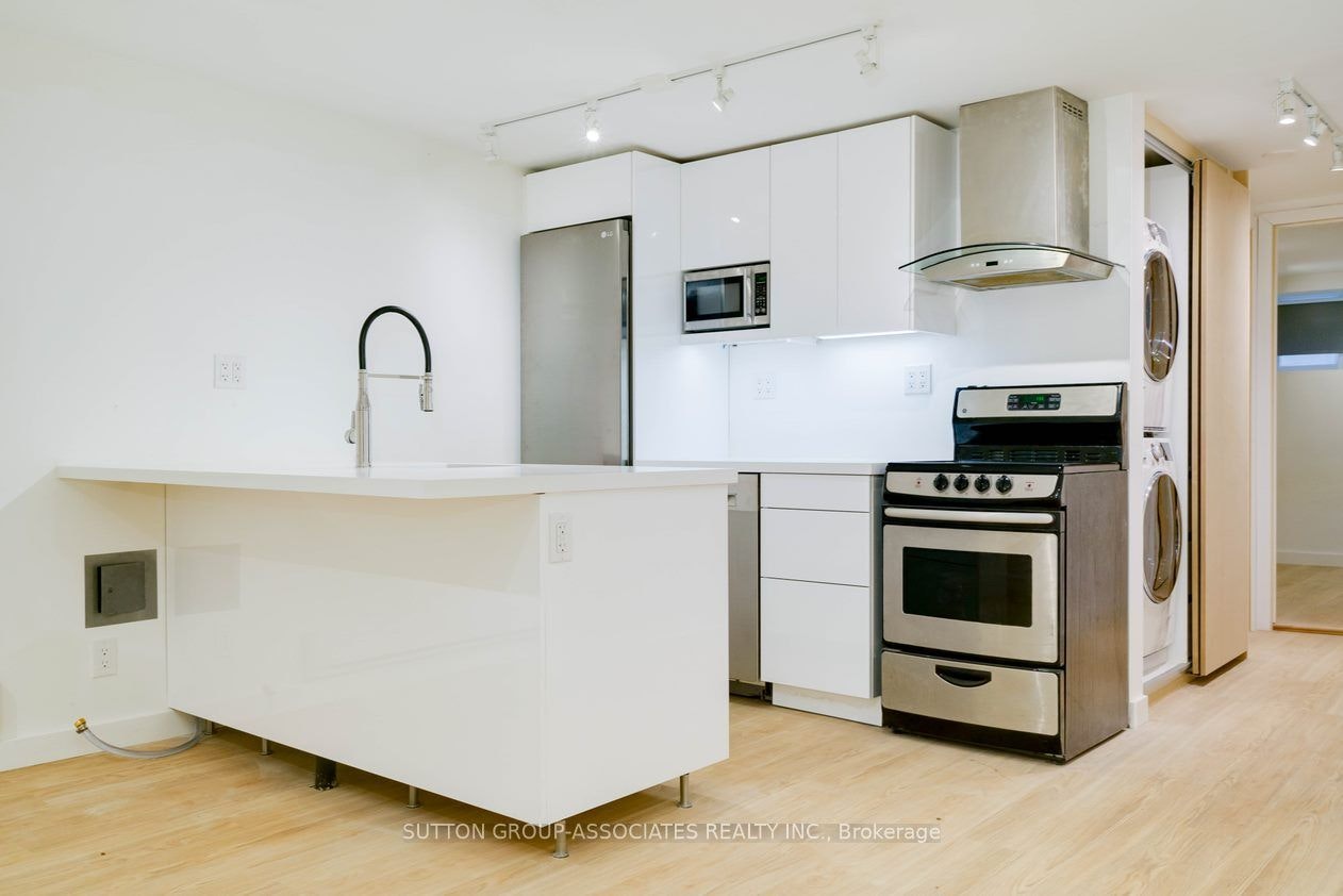 Lower-477 Brunswick Avenue, Toronto, ON, M5R 2Z6 - 3