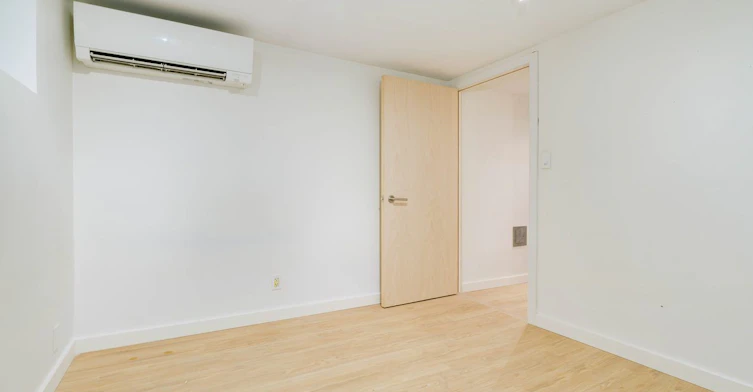 Lower-477 Brunswick Avenue, Toronto, ON, M5R 2Z6 - 15