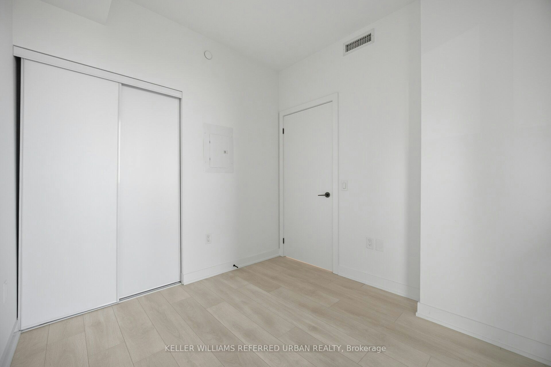 1611-117 Broadway Avenue, Toronto, ON, M4P 1V3 - 24