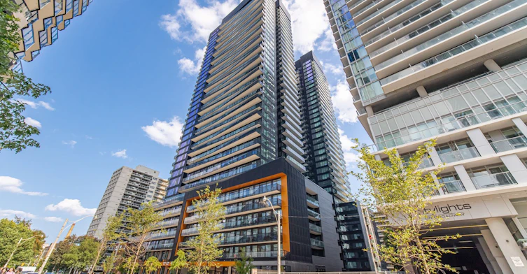 1611-117 Broadway Avenue, Toronto, ON, M4P 1V3