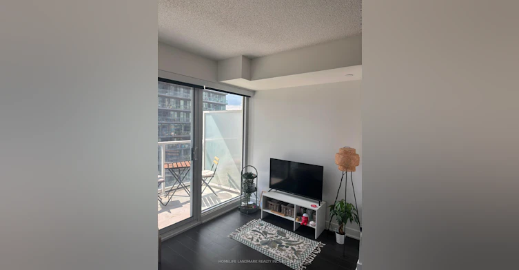 1616-19 Bathurst Street, Toronto, ON, M5V 0N2 - 9