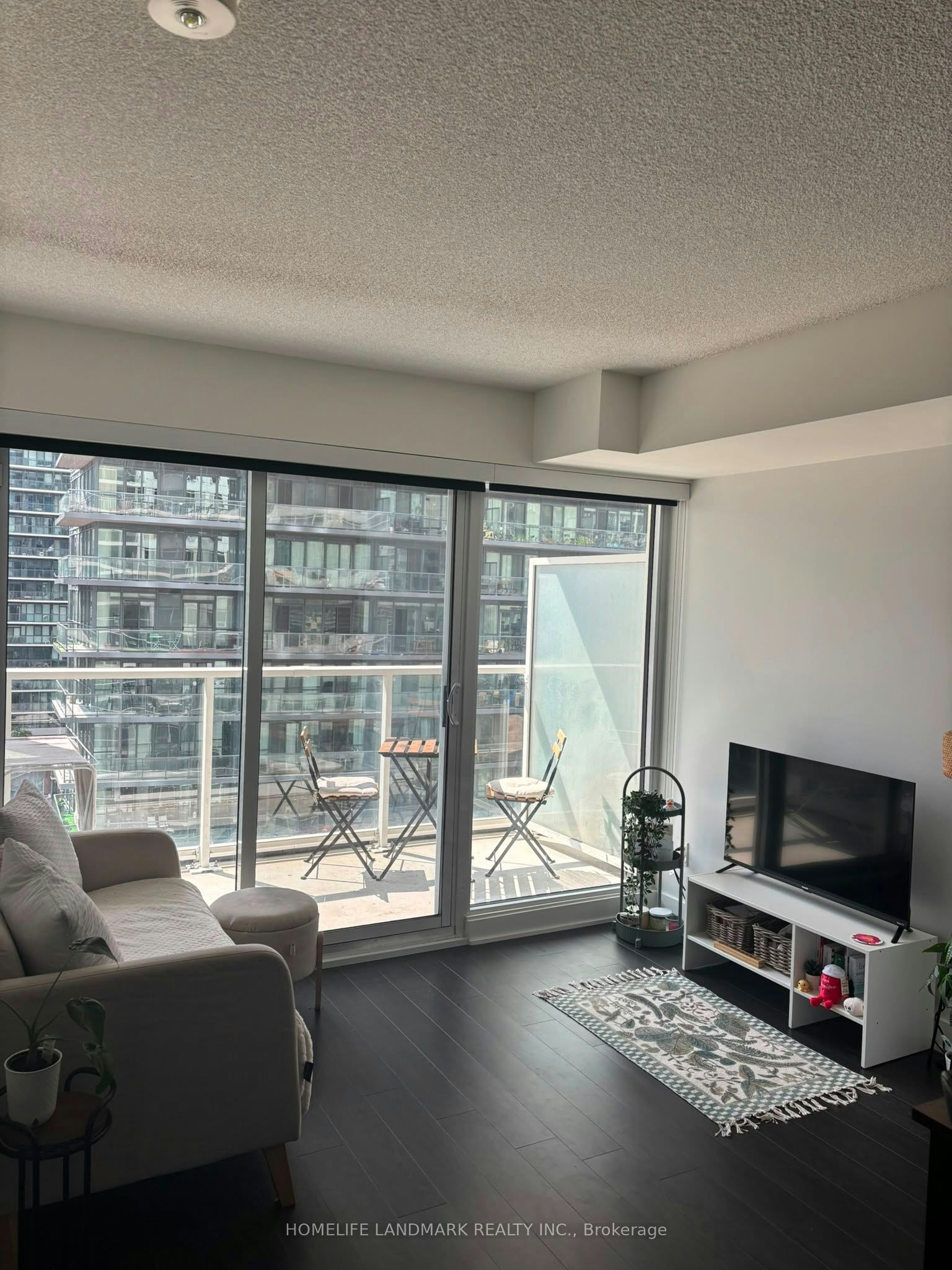 1616-19 Bathurst Street, Toronto, ON, M5V 0N2 - 6
