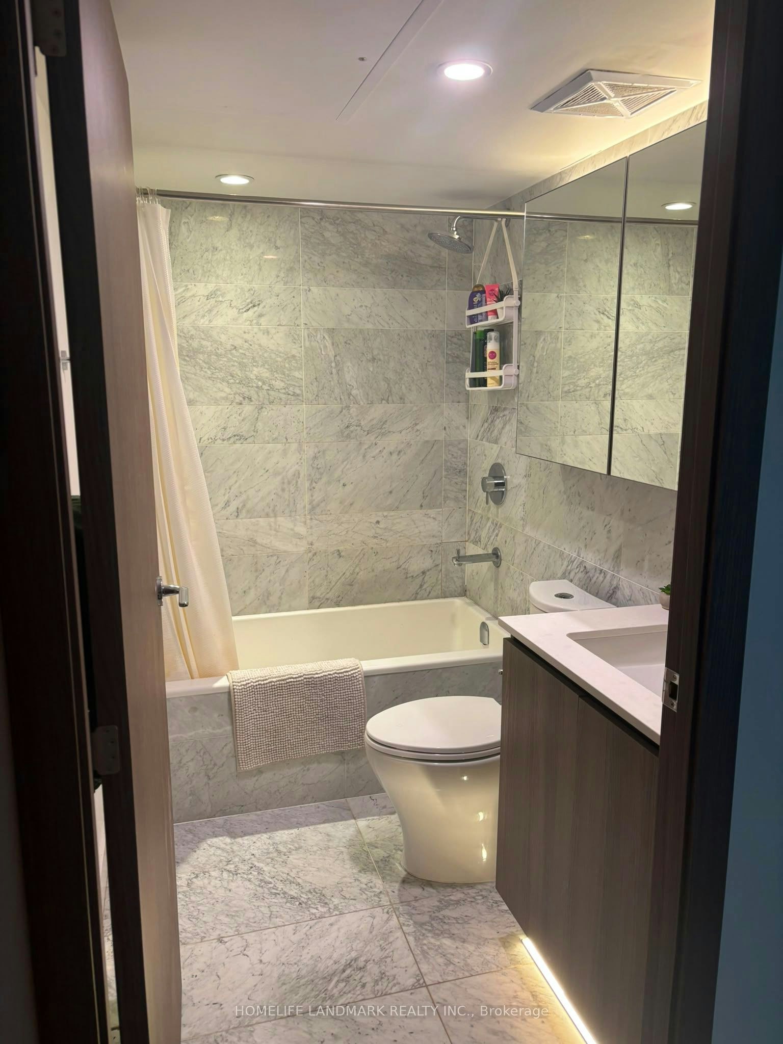 1616-19 Bathurst Street, Toronto, ON, M5V 0N2 - 10