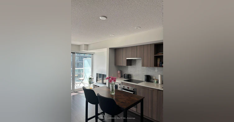 1616-19 Bathurst Street, Toronto, ON, M5V 0N2 - 5