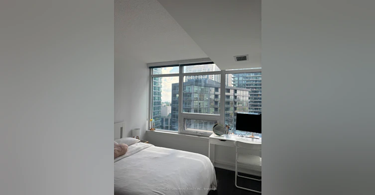 1616-19 Bathurst Street, Toronto, ON, M5V 0N2 - 7