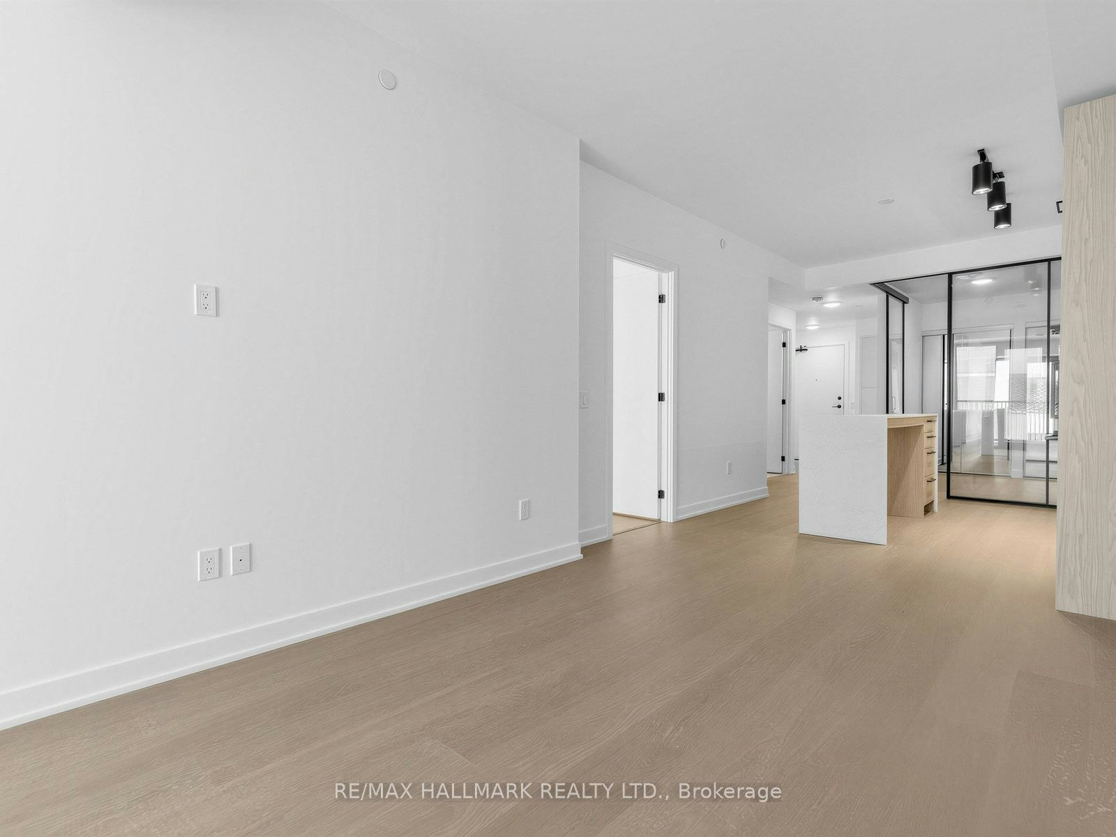528-91 Montclair Avenue, Toronto, ON, M5P 0B1 - 13