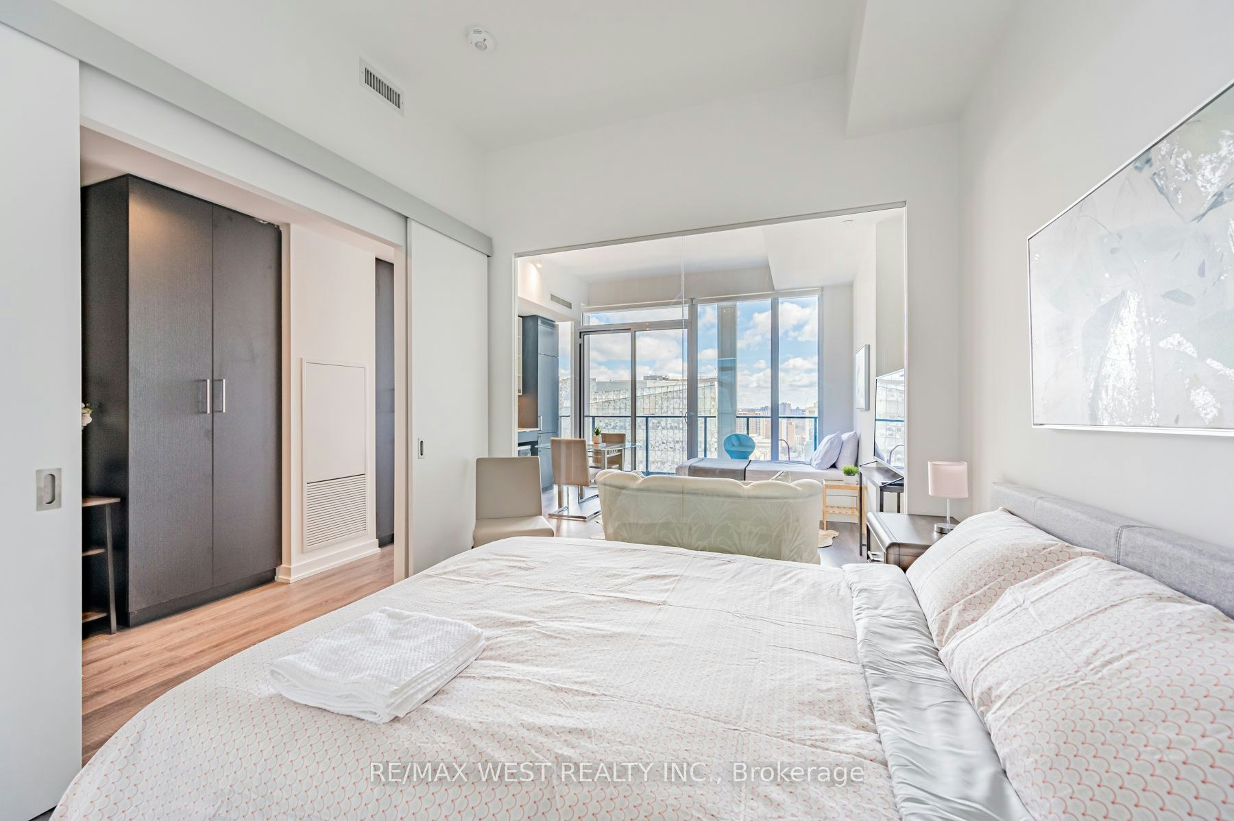 1218-20 Edward Street, Toronto, ON, M5G 1C9 - 9
