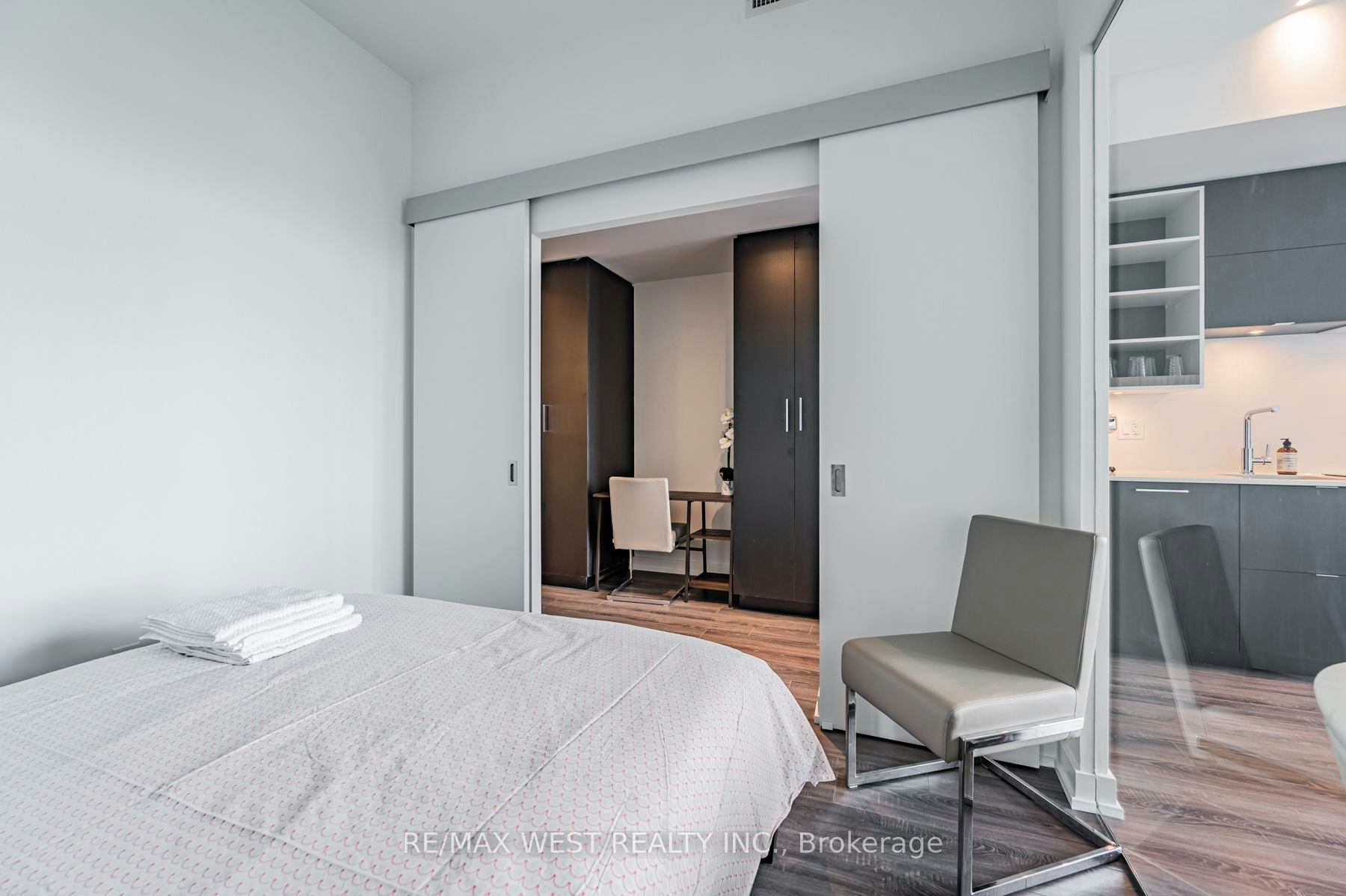 1218-20 Edward Street, Toronto, ON, M5G 1C9 - 10