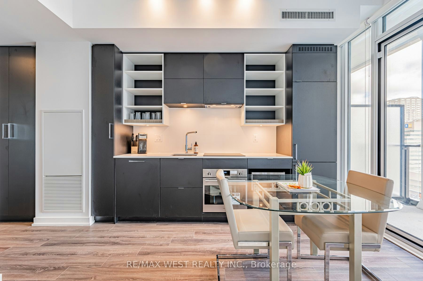 1218-20 Edward Street, Toronto, ON, M5G 1C9 - 2