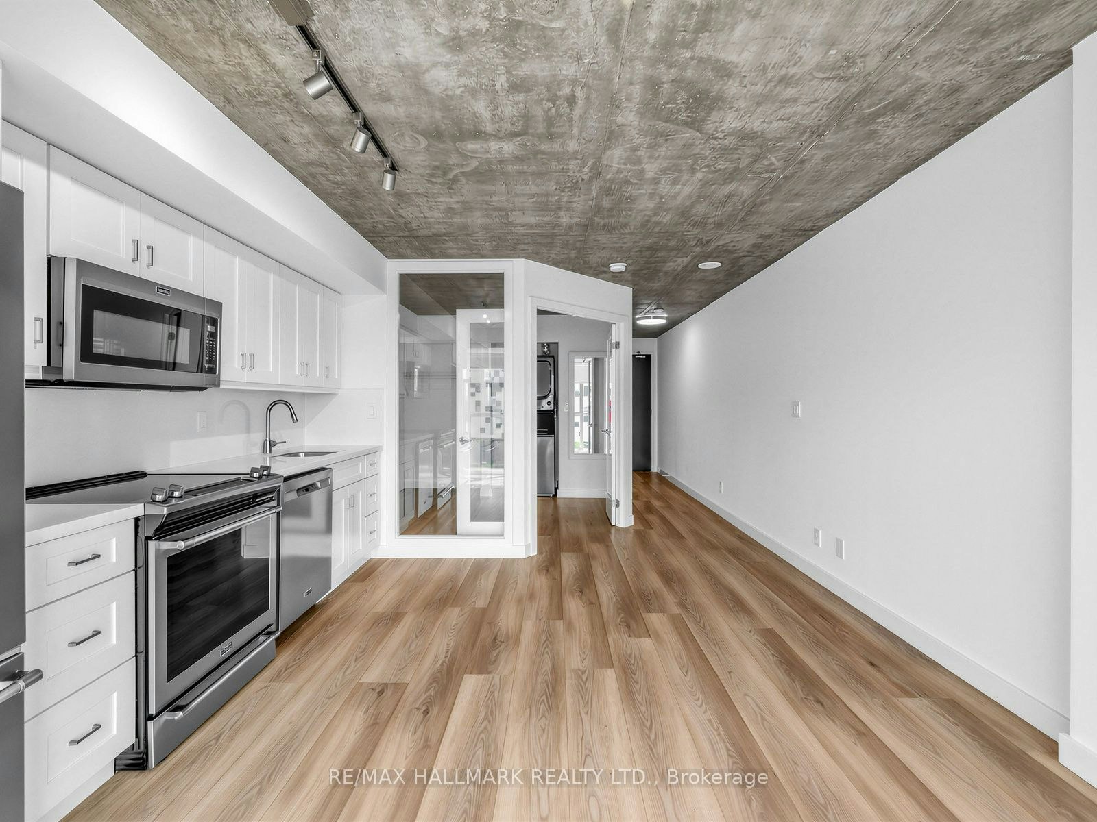 1211-96 St Patrick Street, Toronto, ON, M5T 1V2 - 12