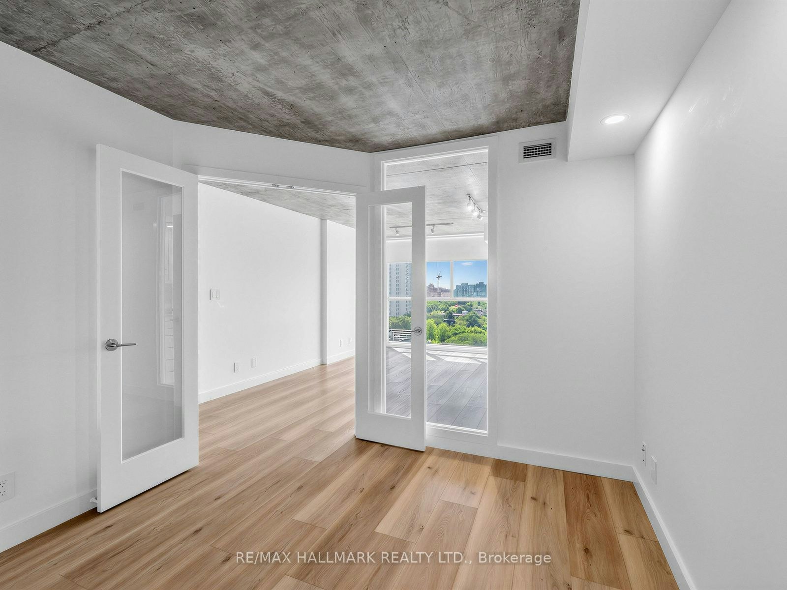 1211-96 St Patrick Street, Toronto, ON, M5T 1V2 - 19