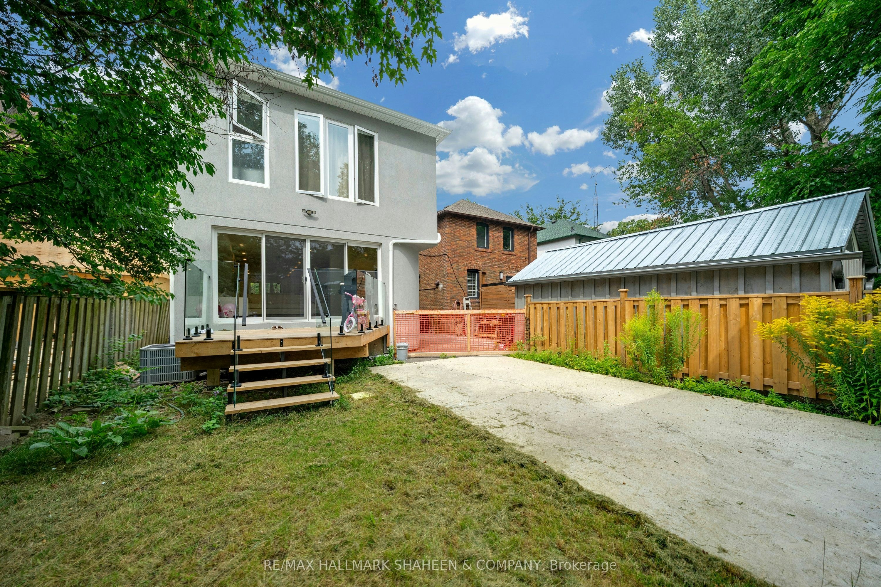207 Sutherland Drive, Toronto, ON, M4G 1J1 - 48