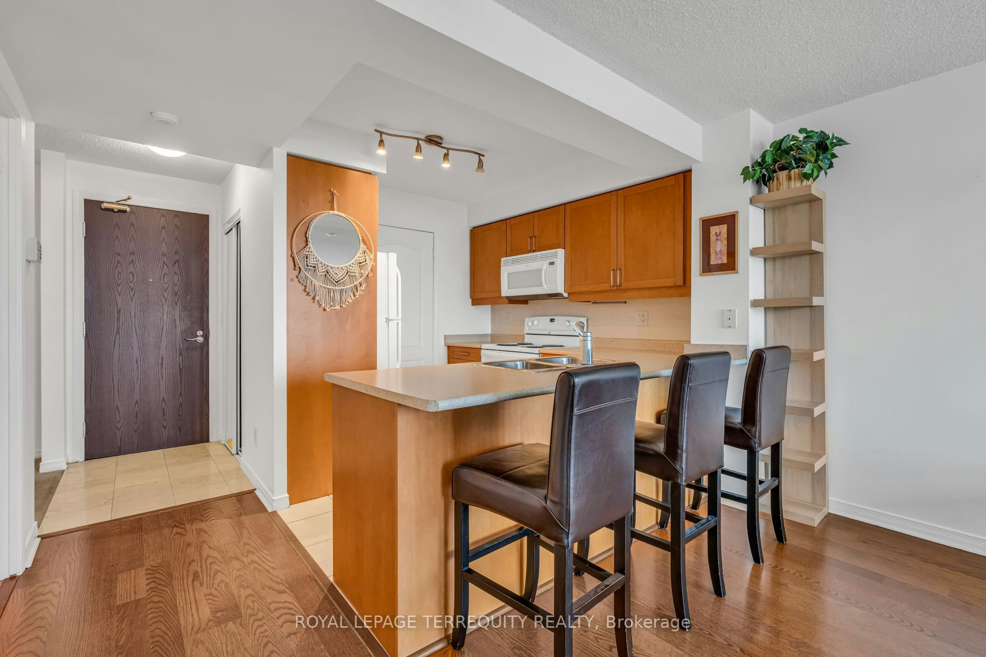 402-205 The Donway N/A W, Toronto, ON, M3B 3S5 - 8
