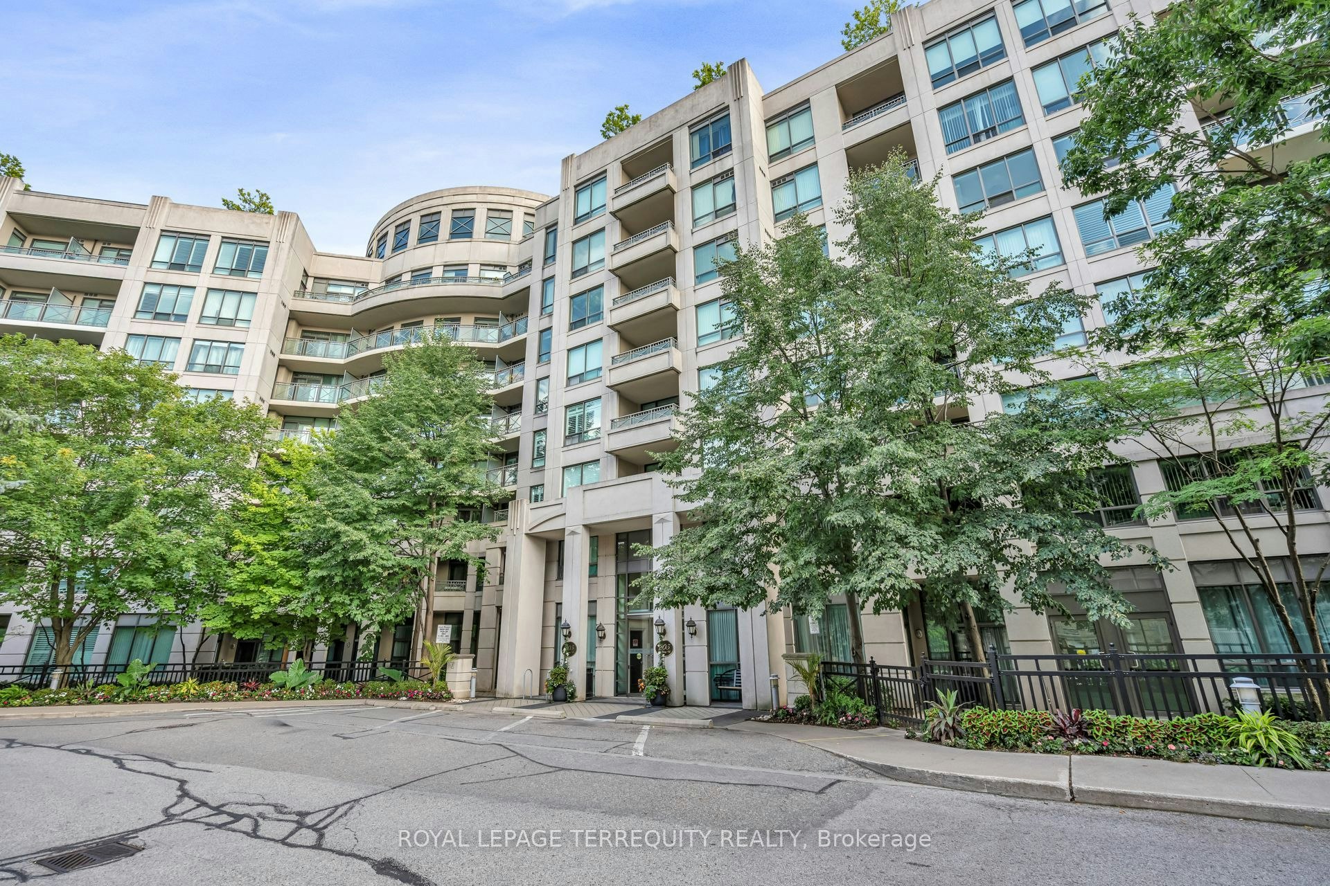 402-205 The Donway N/A W, Toronto, ON, M3B 3S5