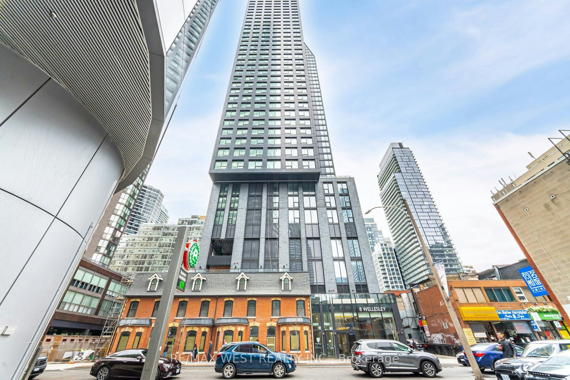 3505-8 Wellesley Street W, Toronto, ON, M4Y 0J5