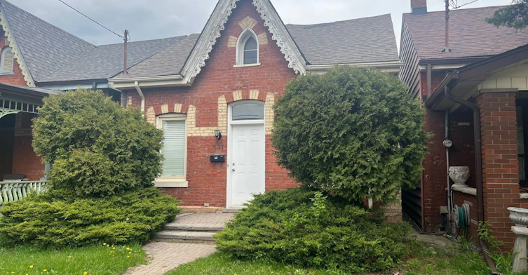 231 Clinton Street, Toronto, ON, M6G 2Y4