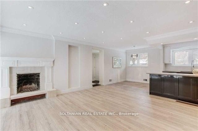 44 Tremont Crescent, Toronto, ON, M3B 2S2