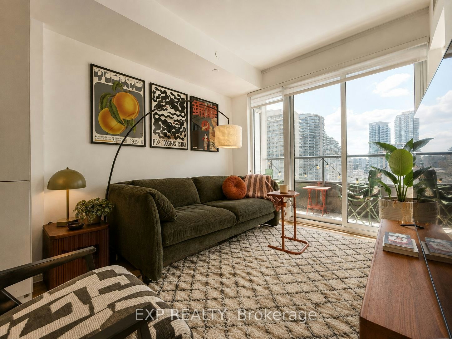 811-19 Western Battery Road, Toronto, ON, M6K 3S4