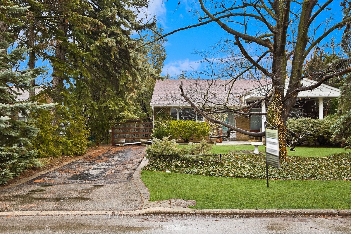 1 Bradgate Road, Toronto, ON, M3B 1J6