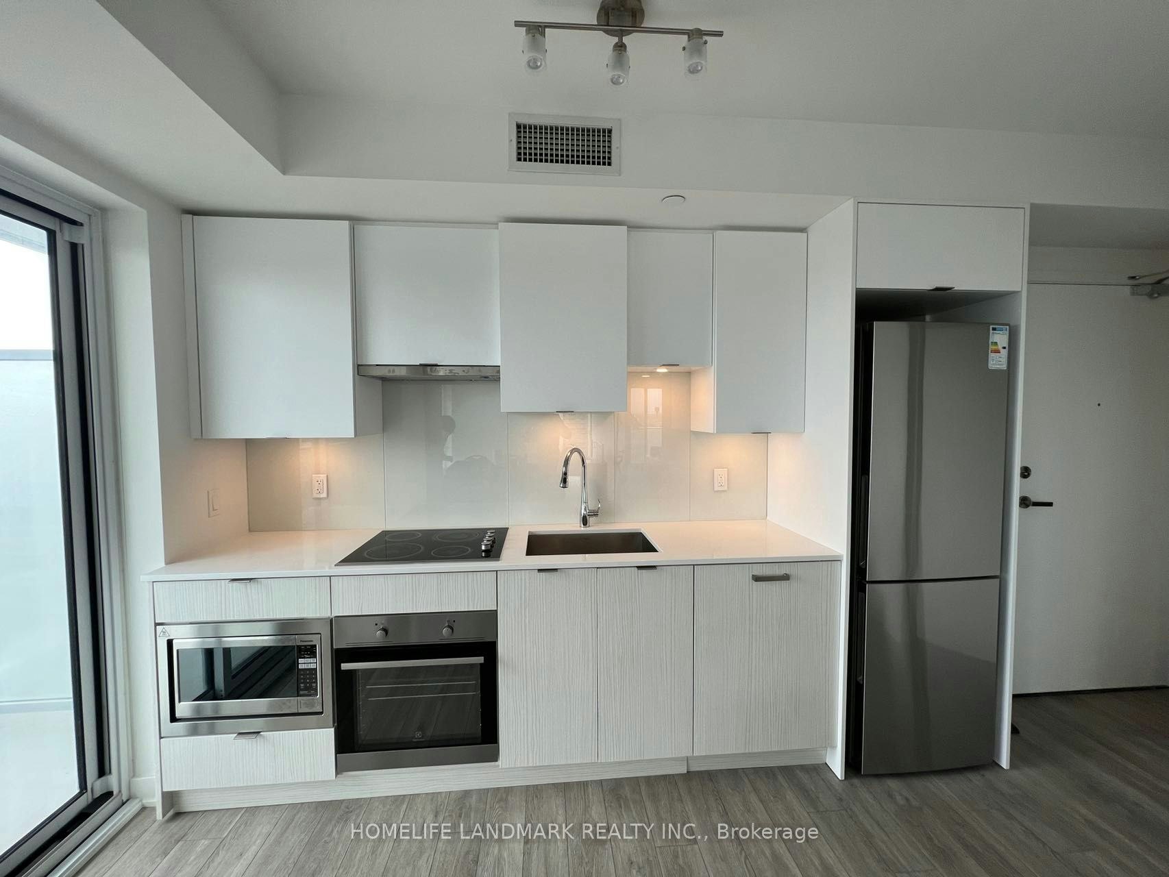 1903-99 Broadway Avenue, Toronto, ON, M4P 0E3