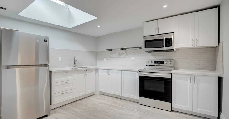 604A Queen Street W, Toronto, ON, M6J 1E3 - 2