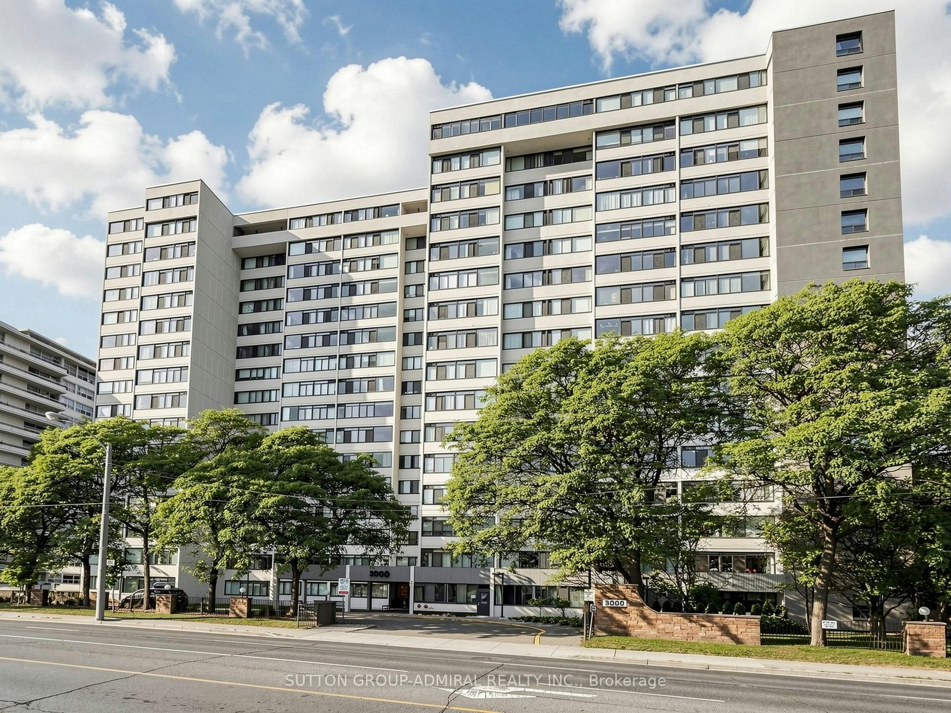 708-3000 Bathurst Street, Toronto, ON, M6B 3B4 - 2