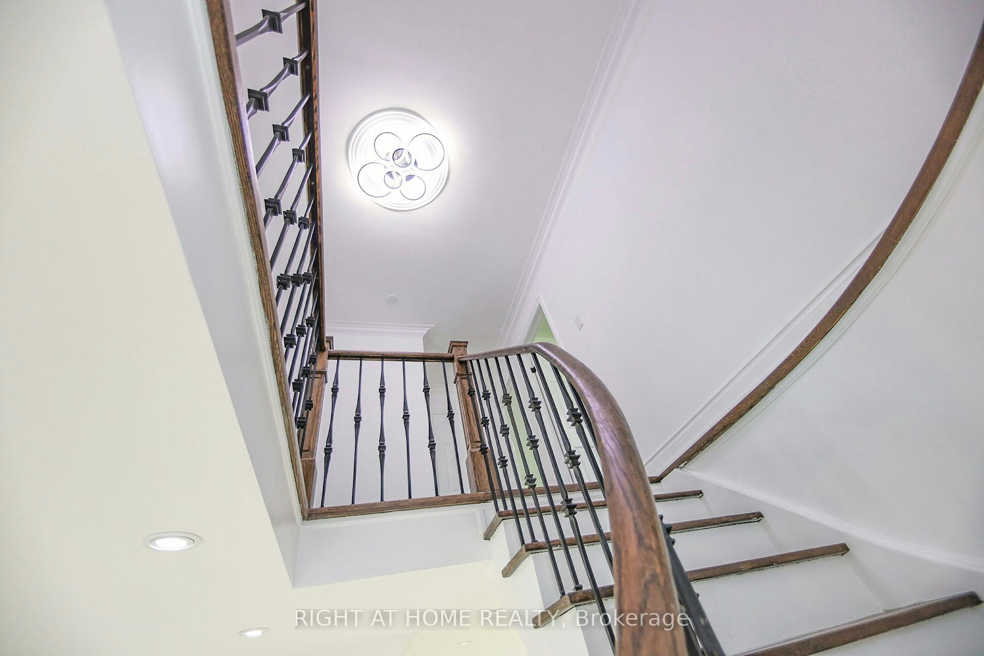 89 Yonge Boulevard, Toronto, ON, M5M 3G8 - 31