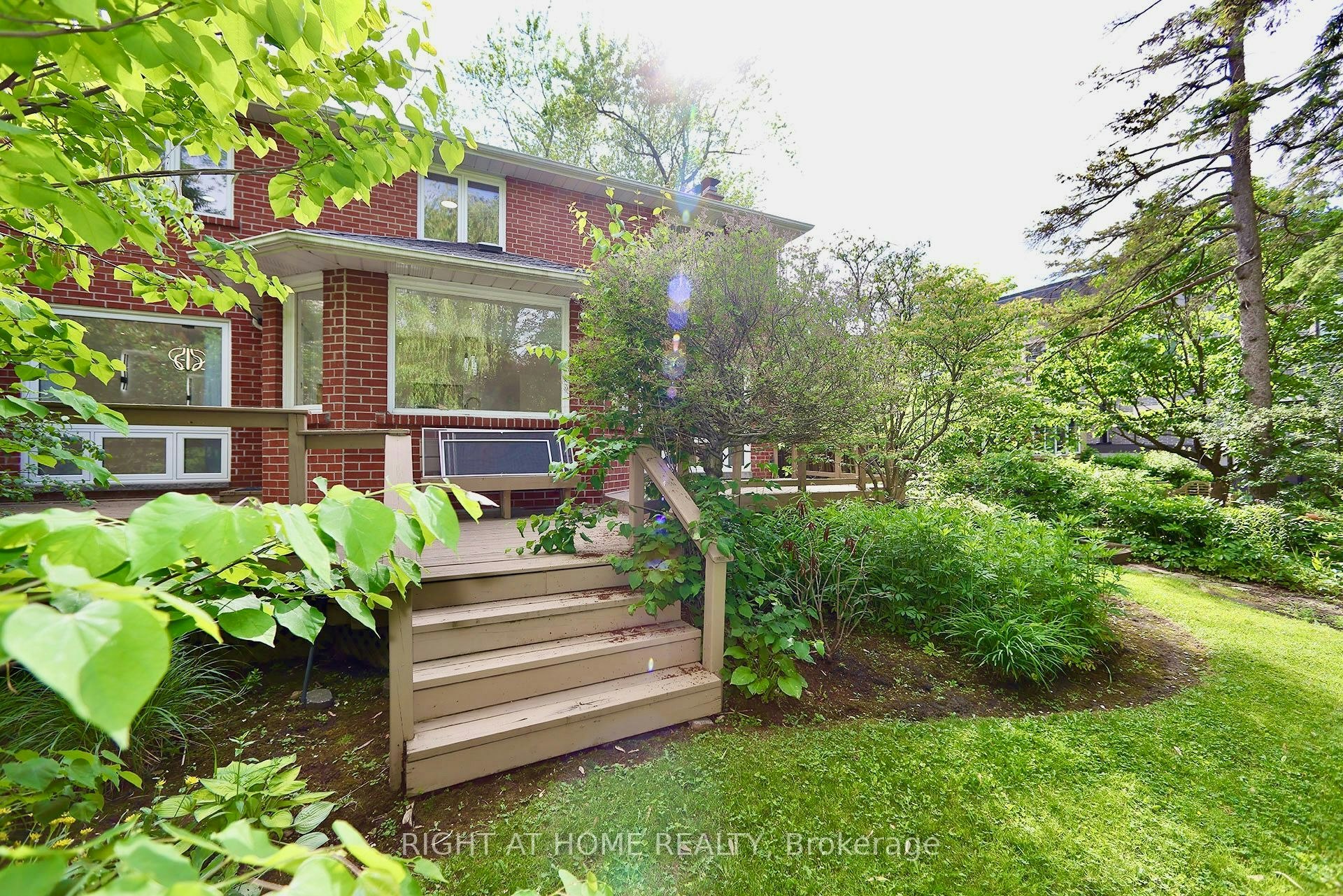 89 Yonge Boulevard, Toronto, ON, M5M 3G8 - 23