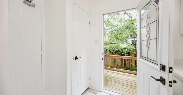 89 Yonge Boulevard, Toronto, ON, M5M 3G8 - 17