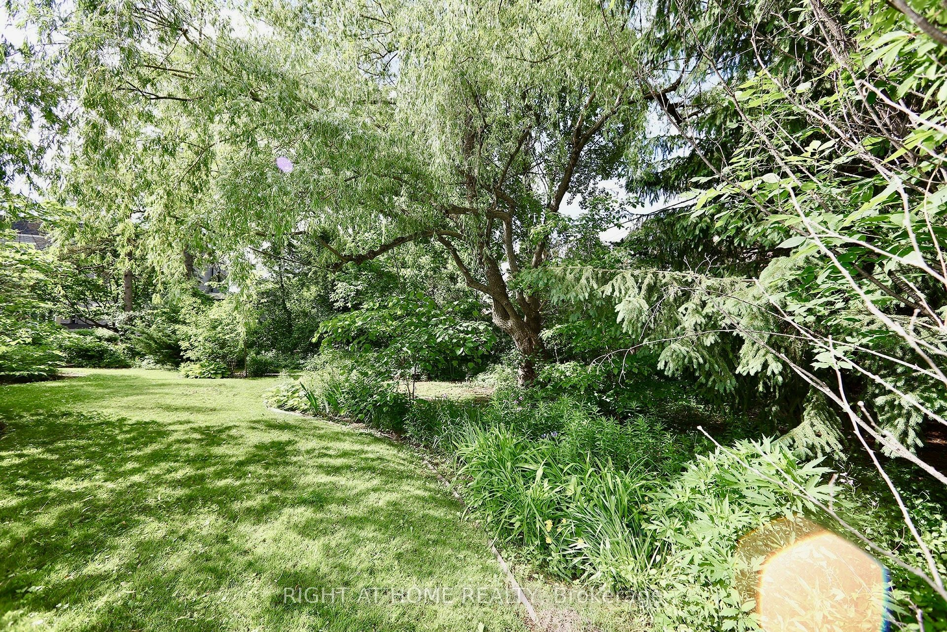 89 Yonge Boulevard, Toronto, ON, M5M 3G8 - 26