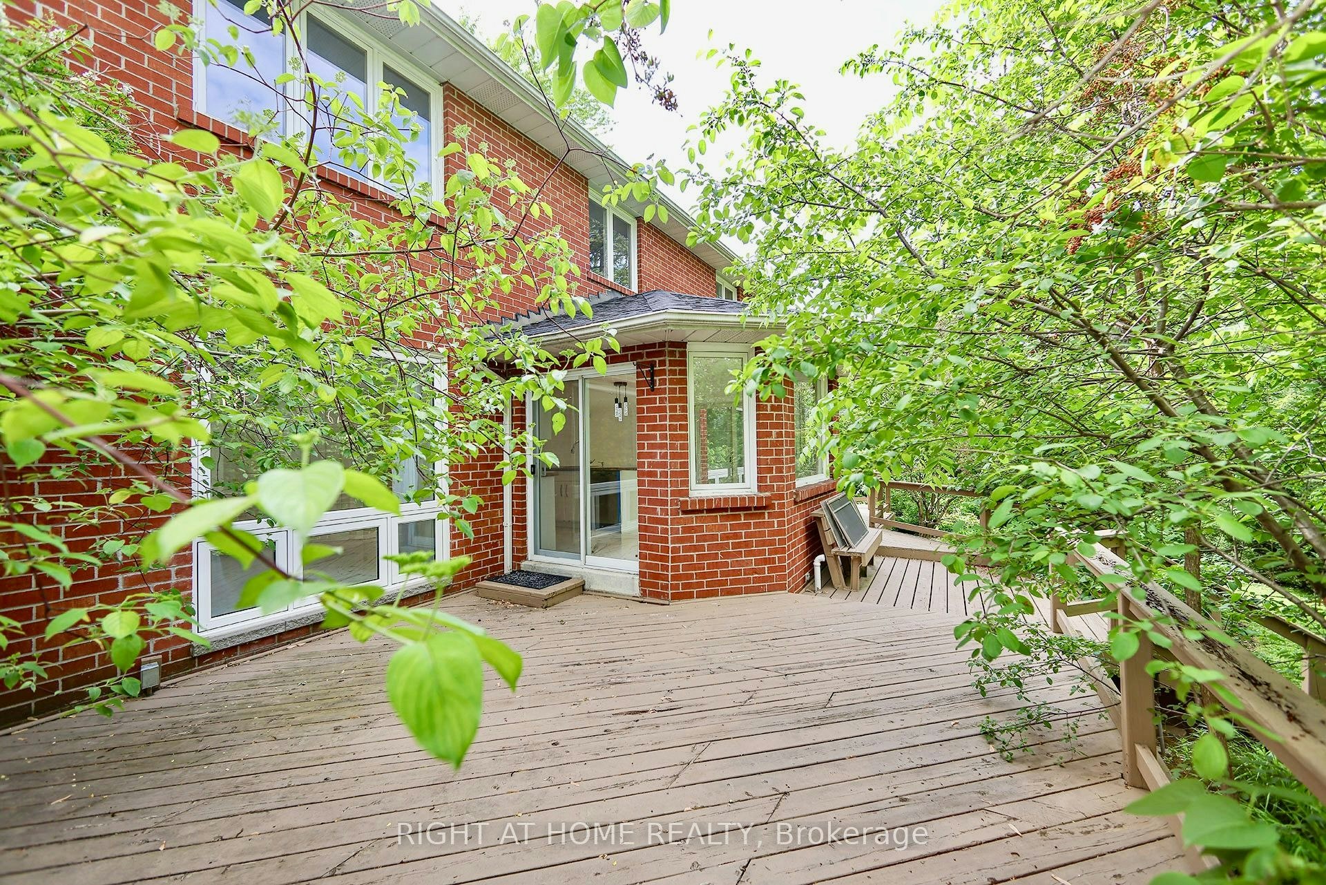 89 Yonge Boulevard, Toronto, ON, M5M 3G8 - 20